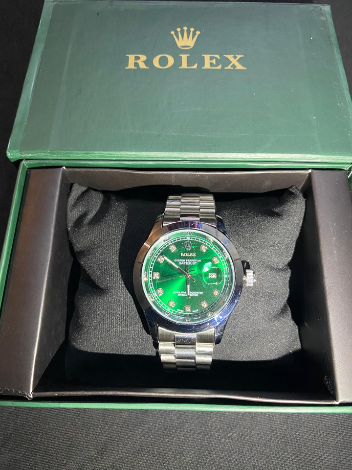 Luxury Rolex Watch with Green dial and  with silver strap  in a Rolex box